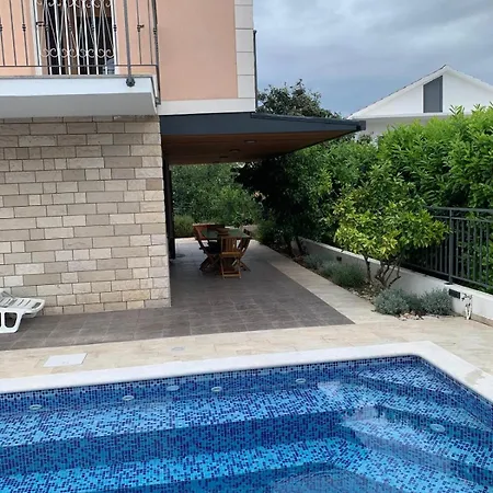 Alka Villa