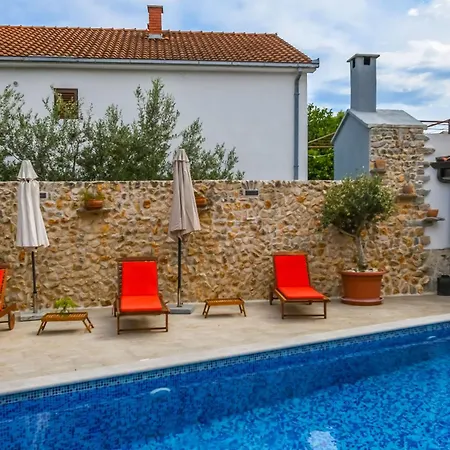 Alka Villa