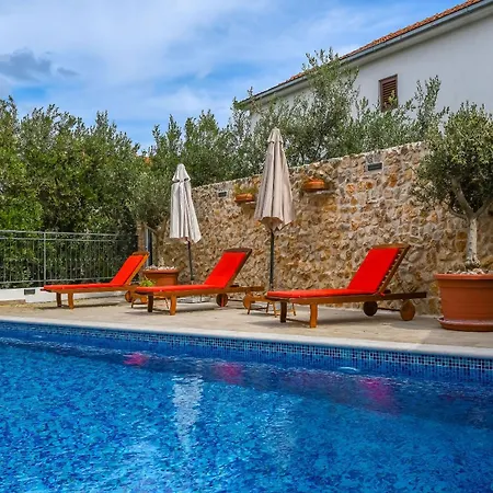 Villa Alka *