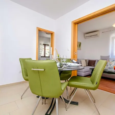 Alka Villa *