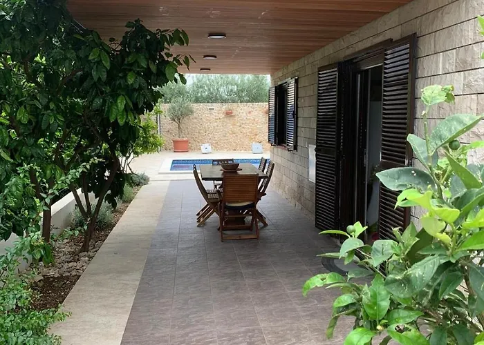 Alka فيلة تروغير